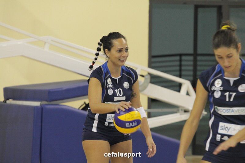 111030 volley 072_tn.jpg